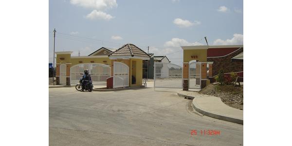 Gate